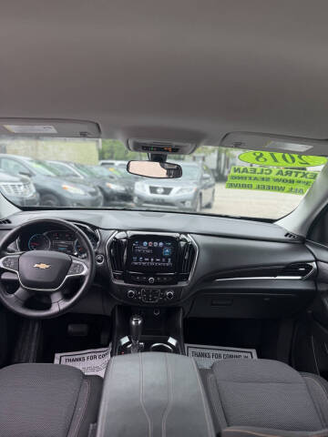 2018 Chevrolet Traverse LT Cloth