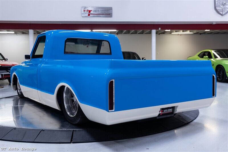 1967 Chevrolet C/K 10 Series 12