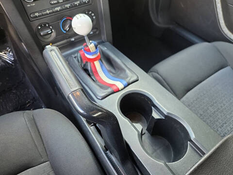 2008 Ford Mustang V6 Deluxe