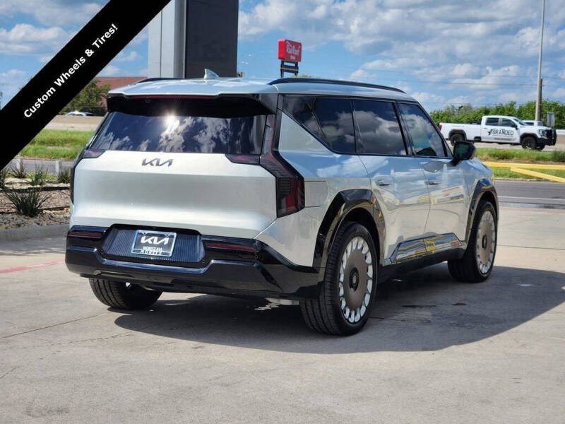 2026 Kia EV9 Land