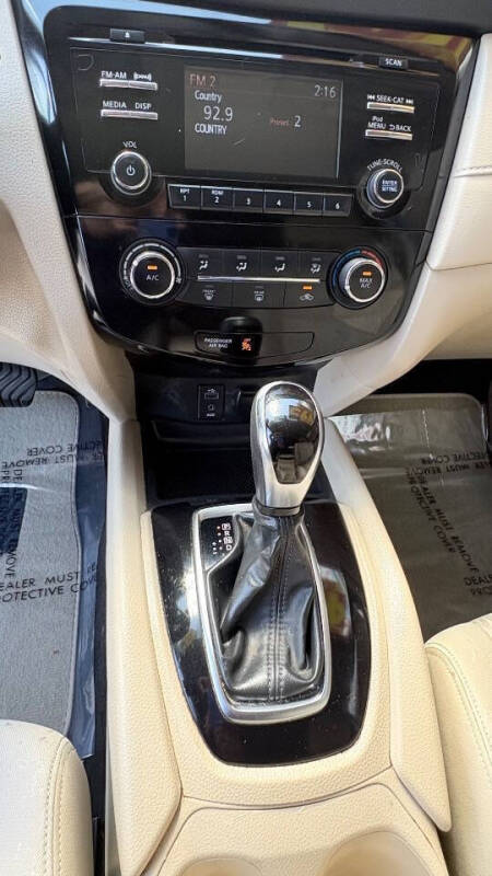 2017 Nissan Rogue S