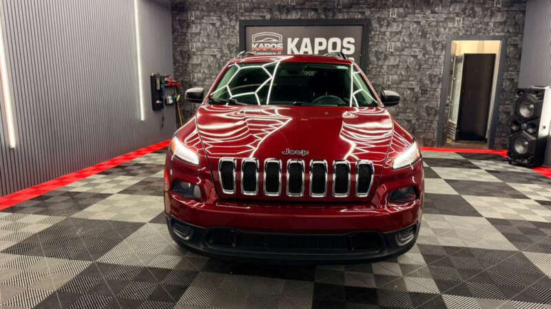 2017 Jeep Cherokee Sport