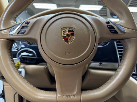 2015 Porsche Panamera 4