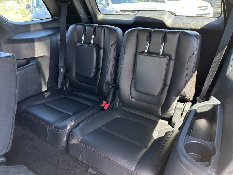 2017 Ford Explorer Sport