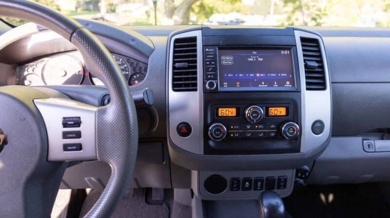 2021 Nissan Frontier SV