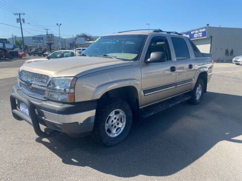 2005 Chevrolet Avalanche for sale at Kevs Auto Sales in Helena MT