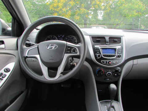 2013 Hyundai Accent GS