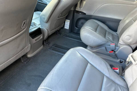 2016 Toyota Sienna