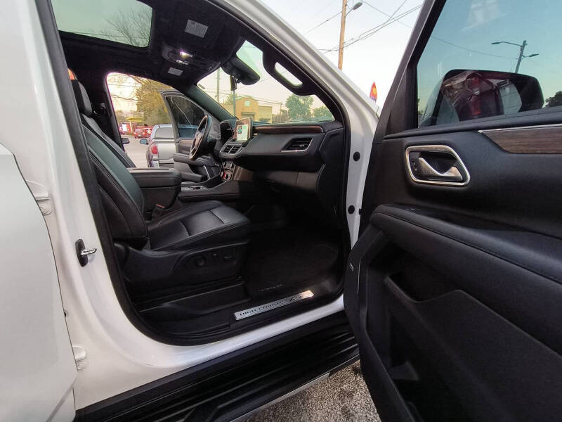 2023 Chevrolet Suburban High Country