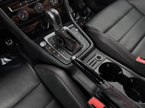 2019 Volkswagen Golf GTI S