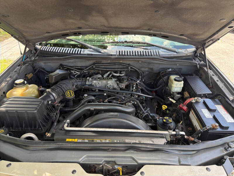 2005 Ford Explorer Eddie Bauer