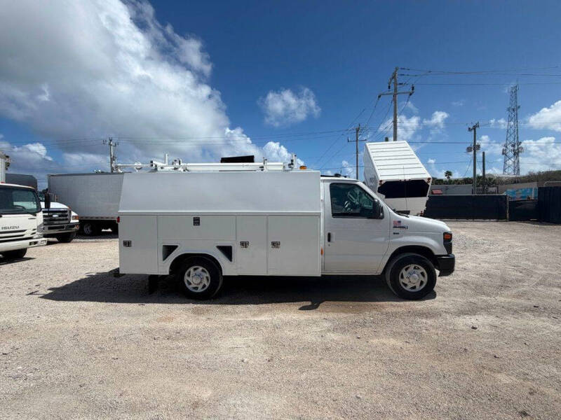 2012 Ford E-Series
