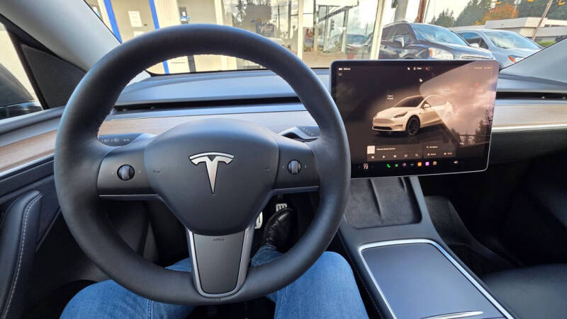 2023 Tesla Model Y Performance