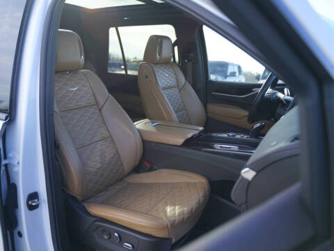 2022 Cadillac Escalade Premium Luxury