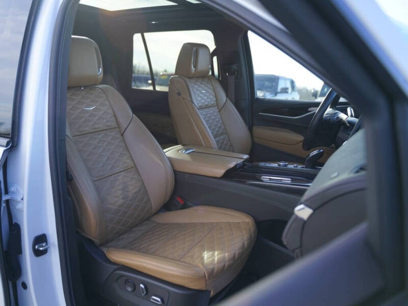 2022 Cadillac Escalade Premium Luxury