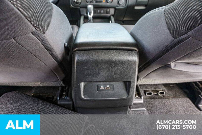 2023 Nissan Frontier SV