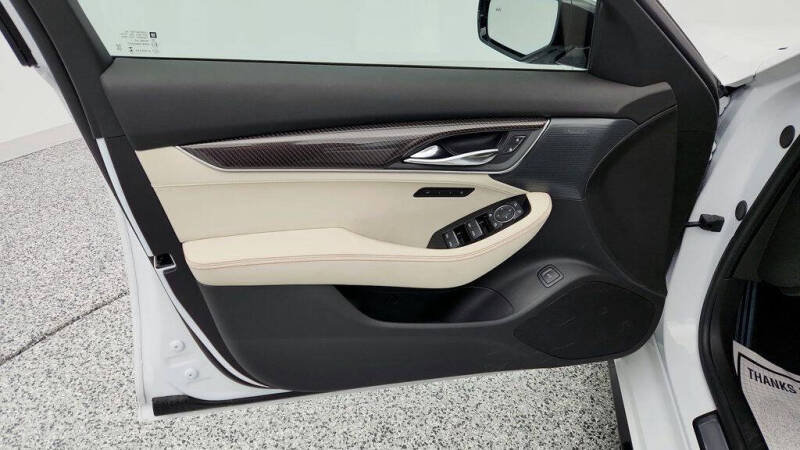 2025 Cadillac CT5 Sport