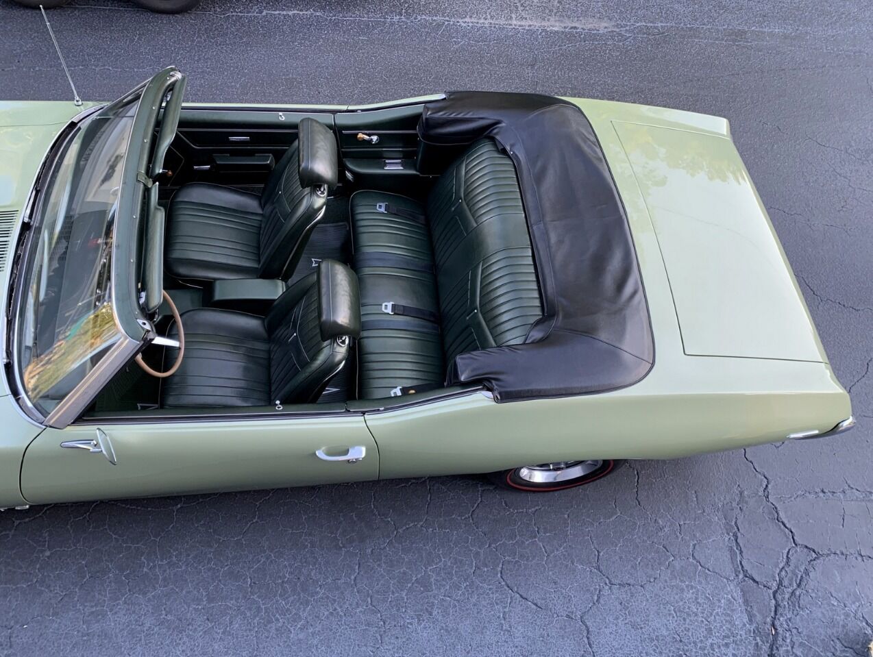 1969 Pontiac GTO 36