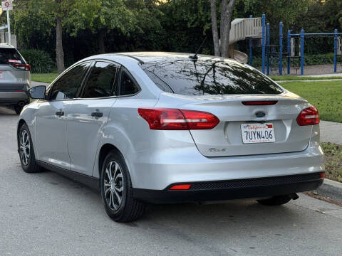 2016 Ford Focus S