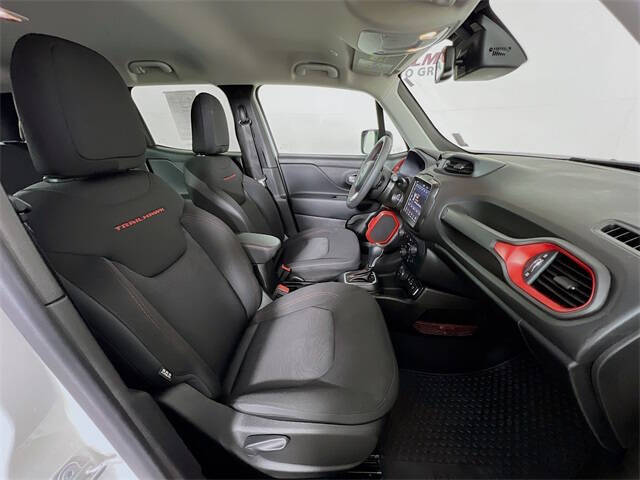 2023 Jeep Renegade Trailhawk