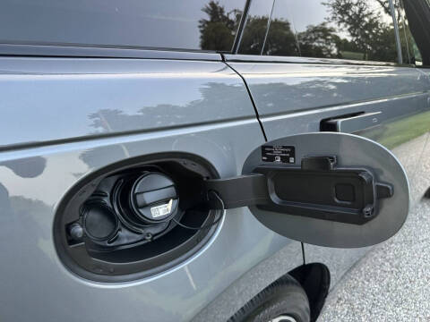 2024 Land Rover Range Rover Velar P400 Dynamic HSE