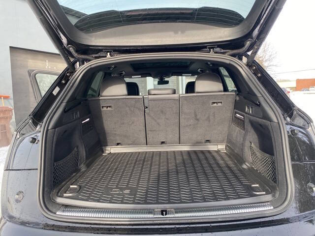 2025 Audi Q5 e quattro S line Prem Pl 55 TFSI