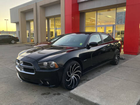 2012 Dodge Charger for sale at Thumbs Up Motors in Warner Robins GA