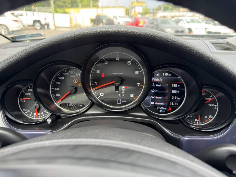 2014 Porsche Panamera 4