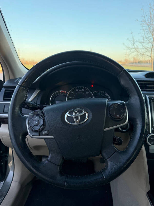 2014 Toyota Camry XLE V6