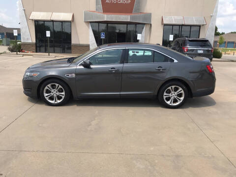 2017 Ford Taurus for sale at Integrity Auto Group in Wichita KS