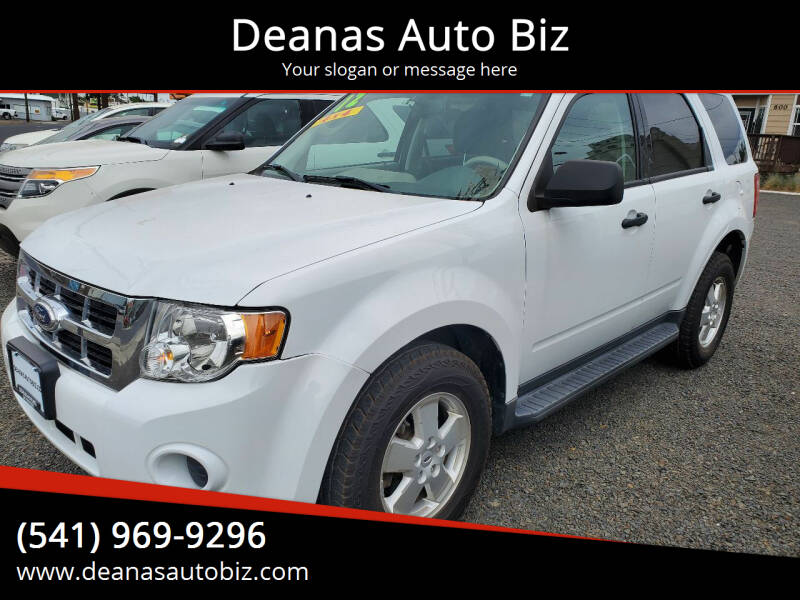 2012 Ford Escape for sale at Deanas Auto Biz in Pendleton OR
