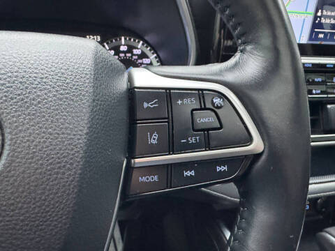 2022 Toyota Highlander Hybrid Platinum