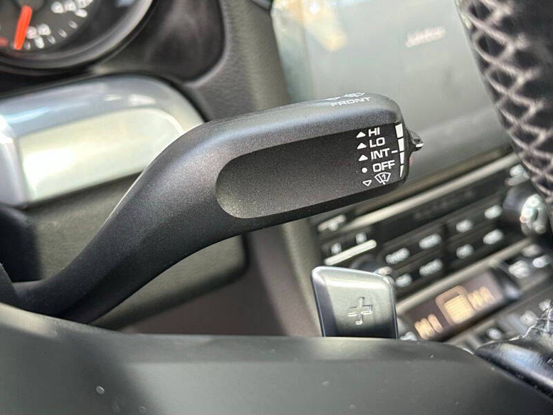 2018 Porsche 911 Carrera