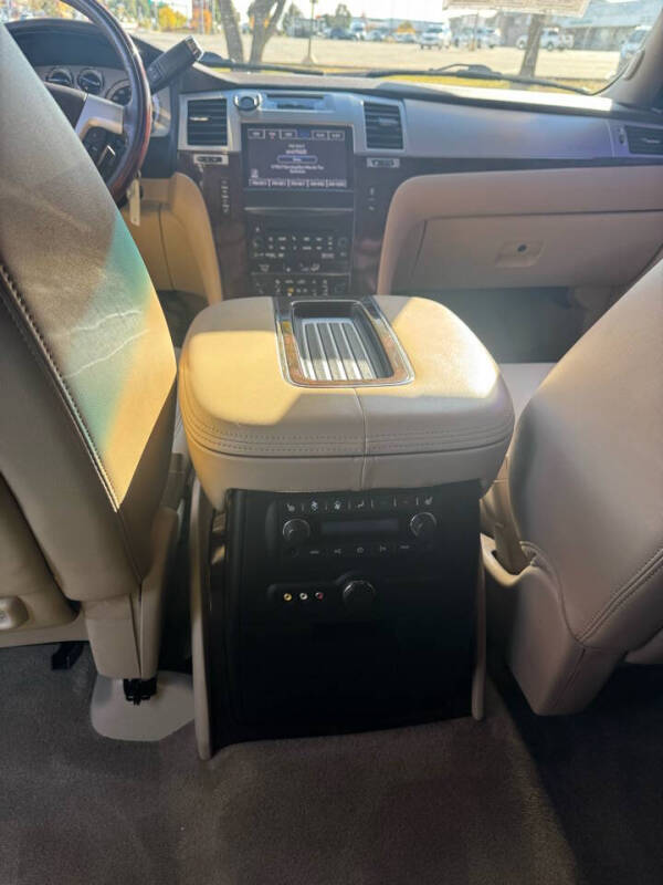 2013 Cadillac Escalade Premium