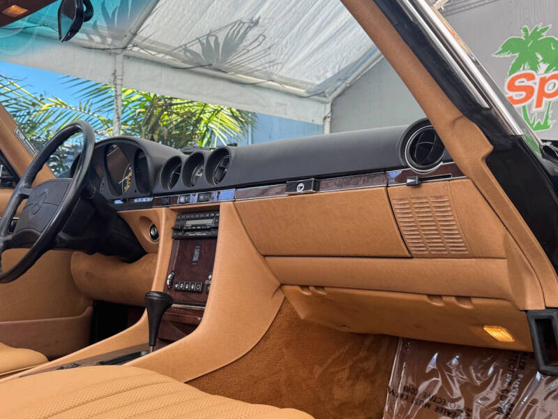 1989 Mercedes-Benz 560-Class 560 SL