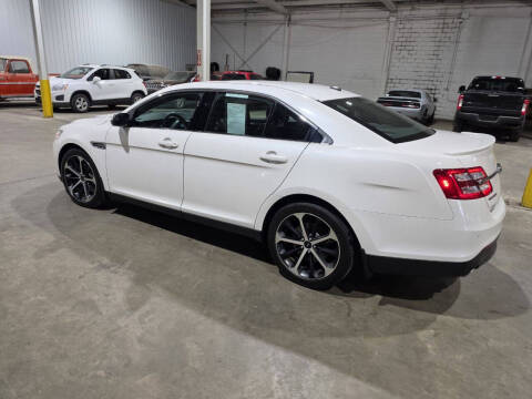 2016 Ford Taurus SEL