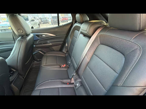 2025 Chevrolet Equinox EV LT 2