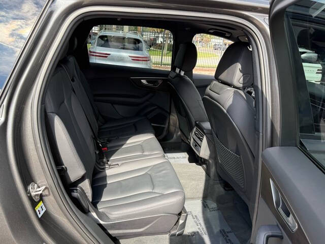 2024 Audi Q7 quattro Premium Plus 45 TFSI