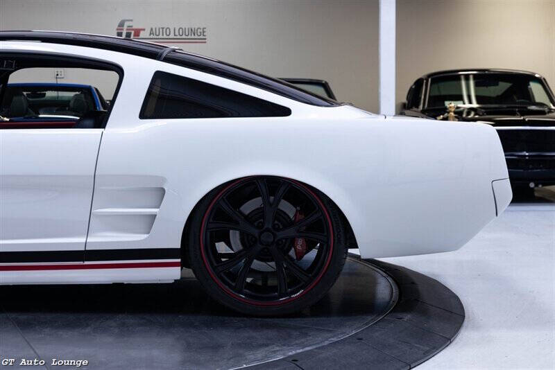 1965 Ford Mustang 10