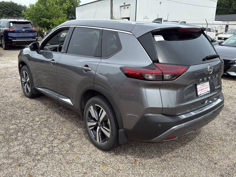 2022 Nissan Rogue SL
