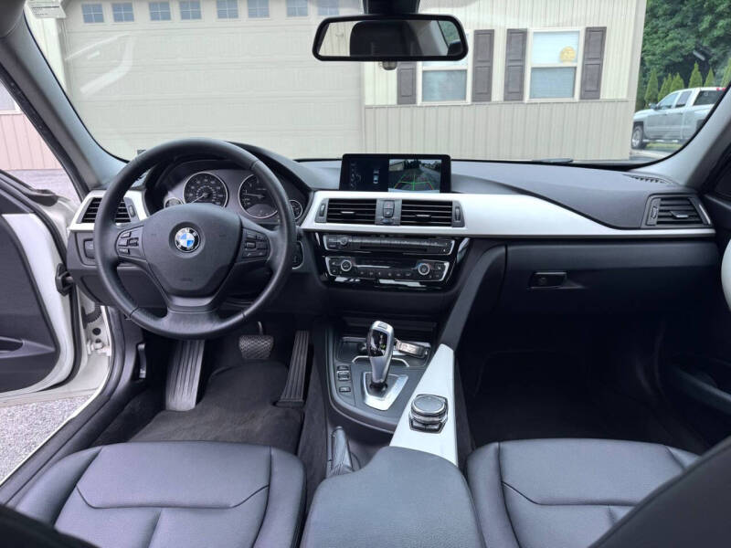 2017 BMW 3 Series 320i