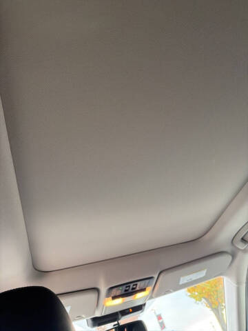 2025 Mitsubishi Outlander PHEV SE