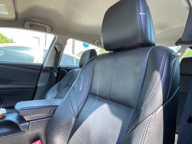 2013 Toyota Avalon XLE