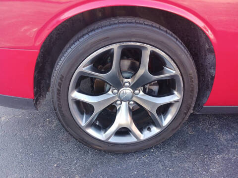 2015 Dodge Challenger SXT Plus