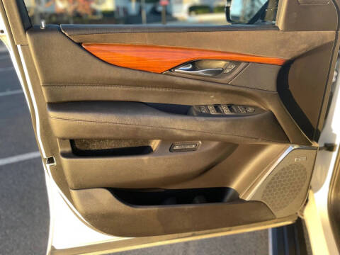 2017 Cadillac Escalade Premium Luxury