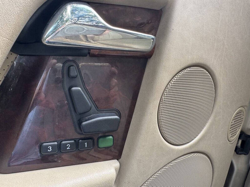 1993 Mercedes-Benz 300-Class 300 SL