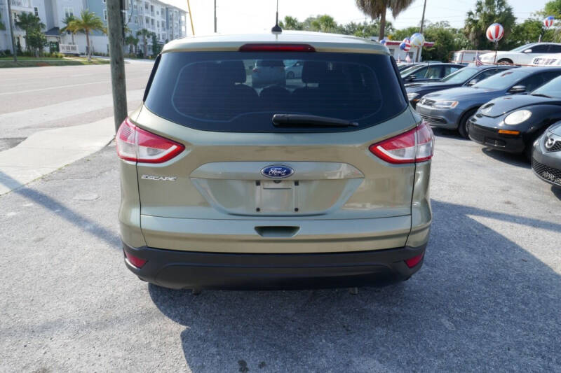 2014 Ford Escape S