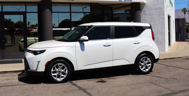 2023 Kia Soul LX