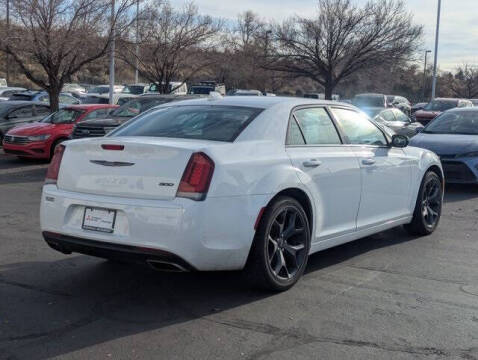 2022 Chrysler 300 Touring