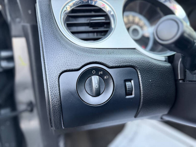 2013 Ford Mustang V6